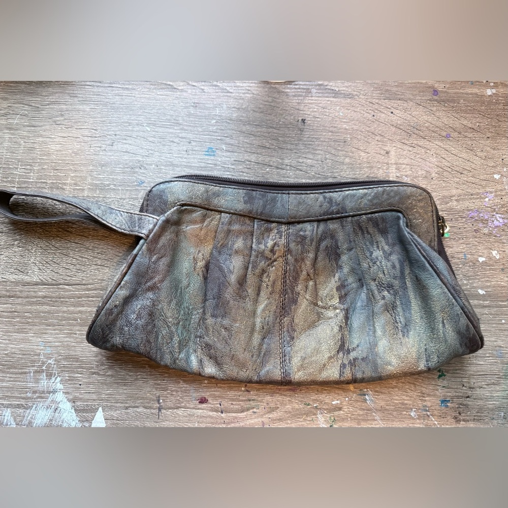 Shi by Journeys Brown and Gold Clutch Wristlet
